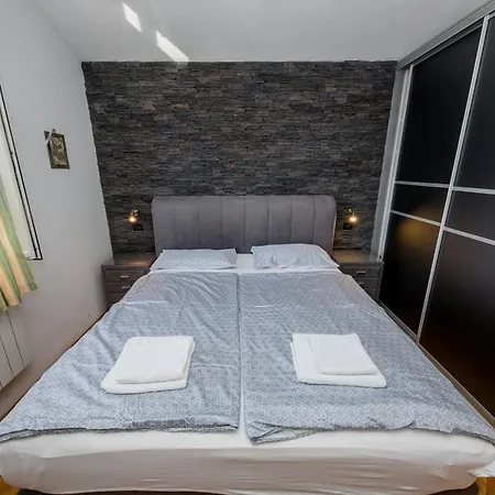 Guest house Double Supetarska Draga - Gornja 11579a Rab Town